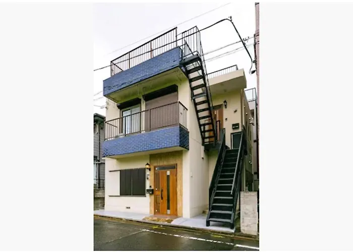 64, Shiomi , Second Floor Of The Apartment